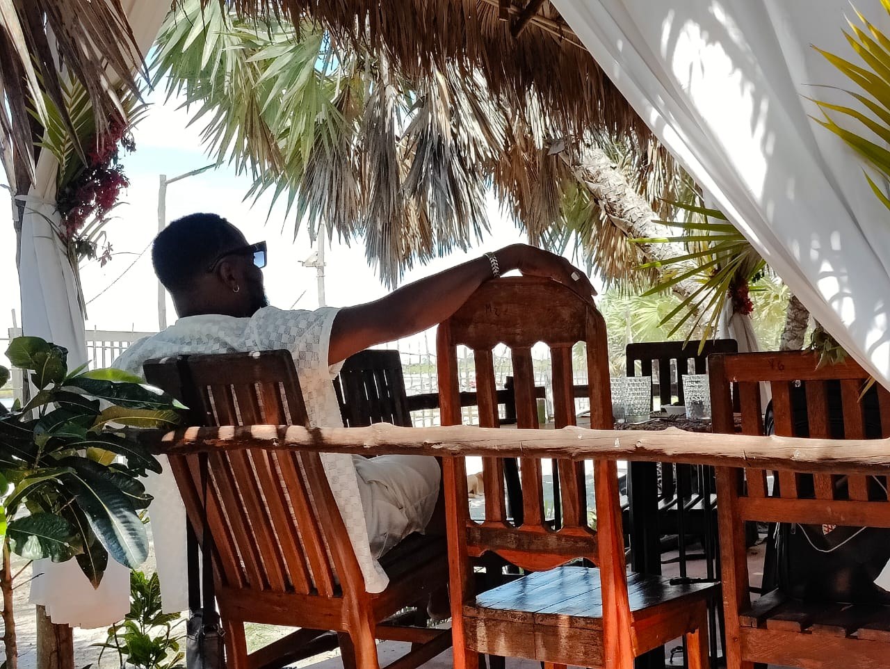 Salle de restaurant du Domaine du Mandravasarotra
